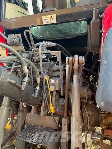 Massey Ferguson 5613 Traktori