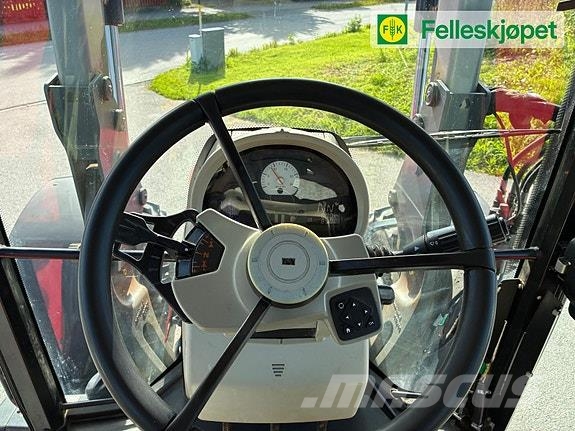 Massey Ferguson 5613 Dyna-4 med Ålø laster トラクター