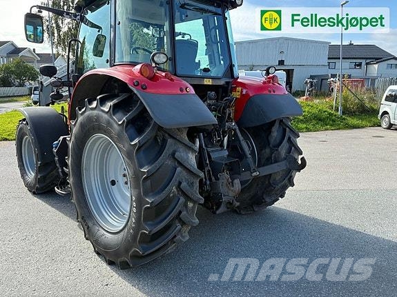 Massey Ferguson 5613 Dyna-4 med Ålø laster トラクター