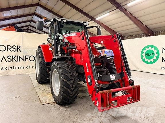 Massey Ferguson 5613 Dyna 6 الجرارات