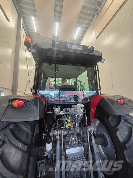 Massey Ferguson 5711 Traktorer