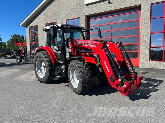 Massey Ferguson 5712S Traktorer
