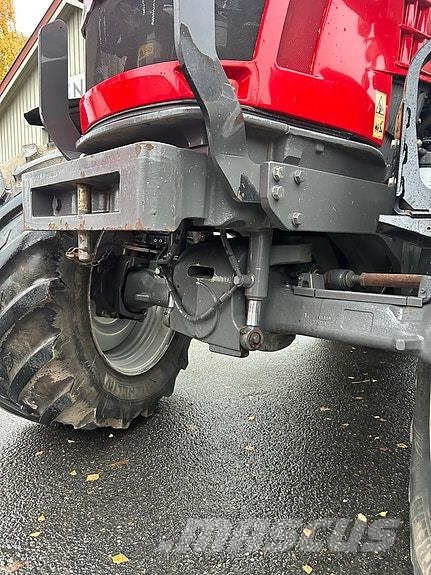 Massey Ferguson 5713 SL Traktori