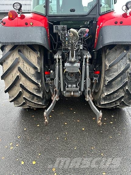 Massey Ferguson 5713 SL Traktori