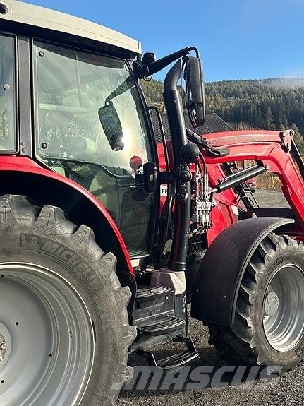 Massey Ferguson 5713S Dyna6 GPS Traktorer