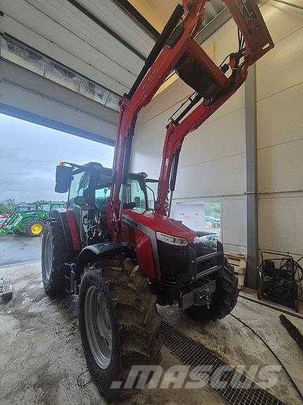 Massey Ferguson 5m.125 トラクター