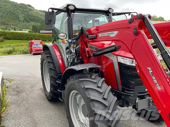 Massey Ferguson 5M115 Dyna 4 الجرارات