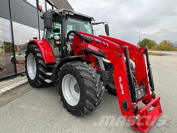 Massey Ferguson 5S.135 Dyna 4 Exclusive Tratores Agrícolas usados