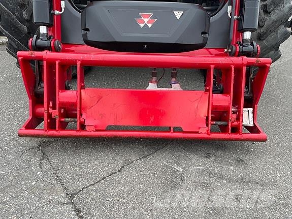 Massey Ferguson 5S.135 Dyna 4 Exclusive Tratores Agrícolas usados