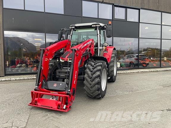 Massey Ferguson 5S.135 Dyna 4 Exclusive Tratores Agrícolas usados