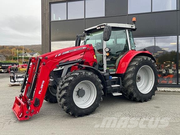 Massey Ferguson 5S.135 Dyna 4 Exclusive Tratores Agrícolas usados