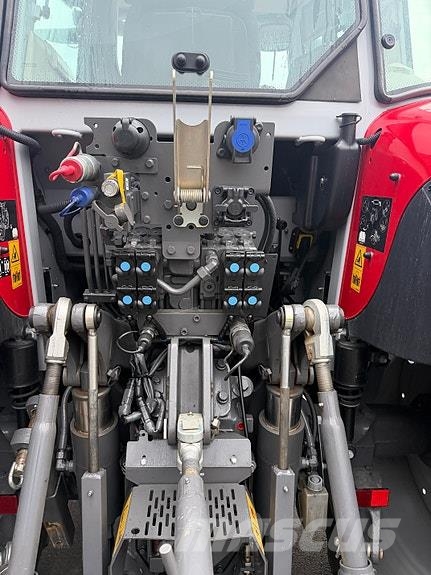 Massey Ferguson 5S Dyna 6 Tratores