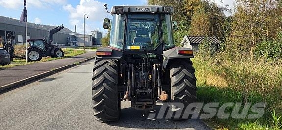 Massey Ferguson 6130 Traktorer