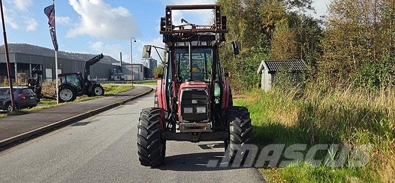 Massey Ferguson 6130 Traktorer