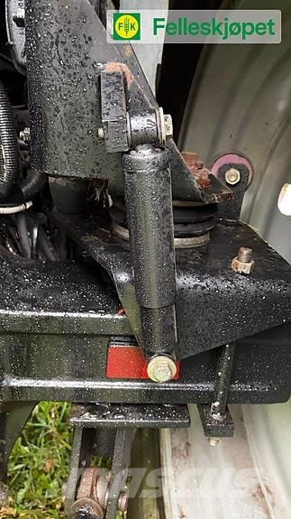 Massey Ferguson 6465 Traktori