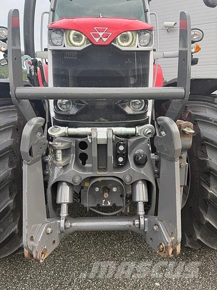 Massey Ferguson 6S.180 DVT トラクター