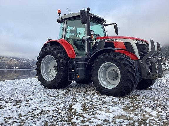 Massey Ferguson 6S.180 Dyna-VT Exclusive Tractoare