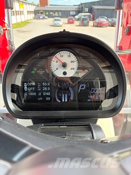 Massey Ferguson 6S.180 Exclusive Traktoriai