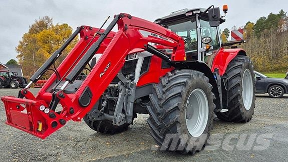 Massey Ferguson 7 S 210 EX Traktorit