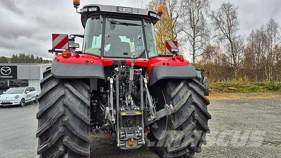 Massey Ferguson 7 S 210 EX Traktorit