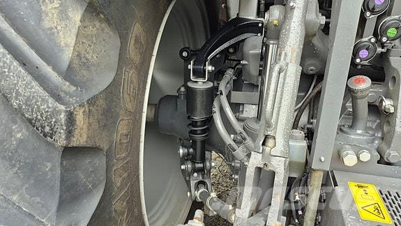 Massey Ferguson 7 S 210 EX Traktorit