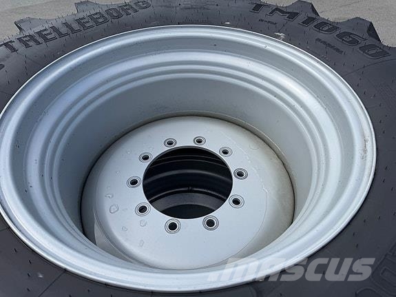 Massey Ferguson 710/60R42 og 600/60R30 Trelleborg Trattori