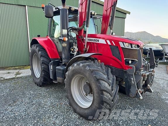 Massey Ferguson 7716 Traktoriai