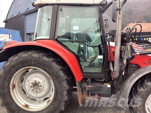 Massey Ferguson MF 5445 Tractoare