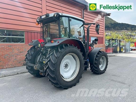 Massey Ferguson MF 5711 Traktori