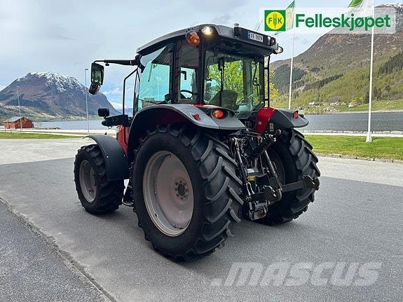 Massey Ferguson MF 5711 Traktori