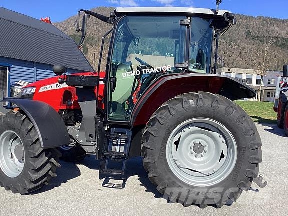 Massey Ferguson MF 5711M Traktoren
