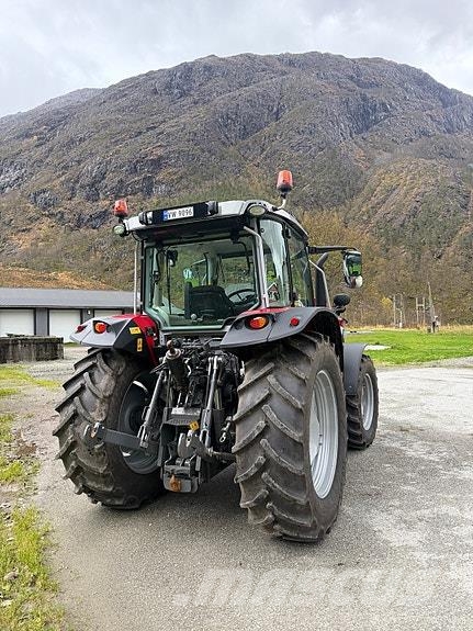 Massey Ferguson MF 5M.145 Traktorer