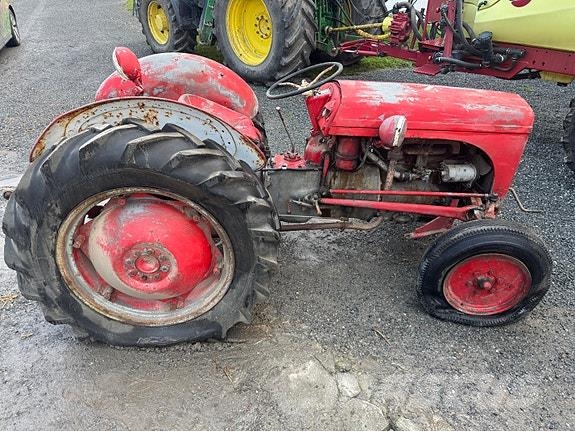 Massey Ferguson Tea-20 Gråtass Traktorer