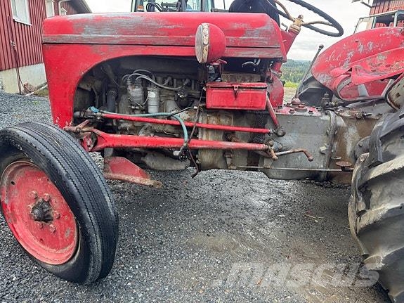 Massey Ferguson Tea-20 Gråtass Traktorer