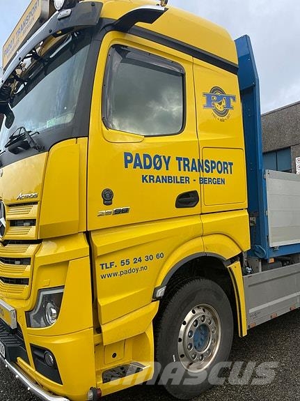 Mercedes-Benz Actros 2558 Crane trucks