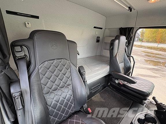 Mercedes-Benz AROCS 2658 Tippbil