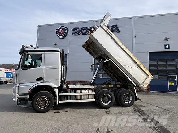 Mercedes-Benz AROCS 2658 Tippbil