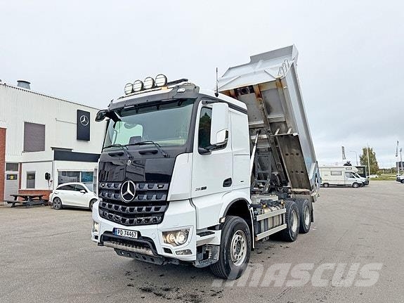 Mercedes-Benz Arocs 6X4 Istrailtipp med høytløftende luke, aksel Tipper trucks