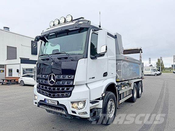 Mercedes-Benz Arocs 6X4 Istrailtipp med høytløftende luke, aksel Tipper trucks