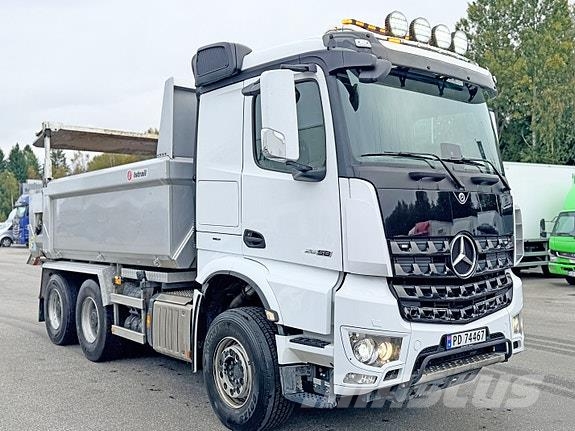 Mercedes-Benz Arocs 6X4 Istrailtipp med høytløftende luke, aksel Tipper trucks