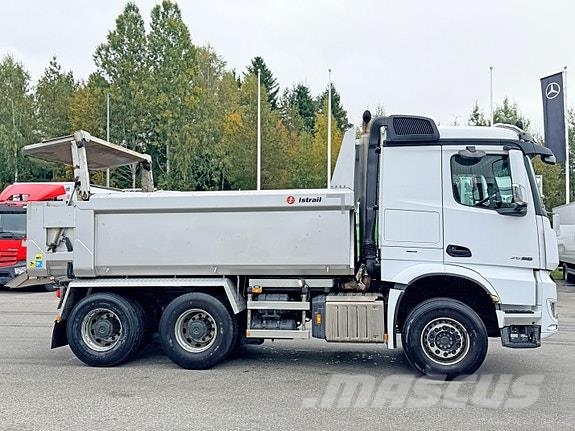 Mercedes-Benz Arocs 6X4 Istrailtipp med høytløftende luke, aksel Tipper trucks