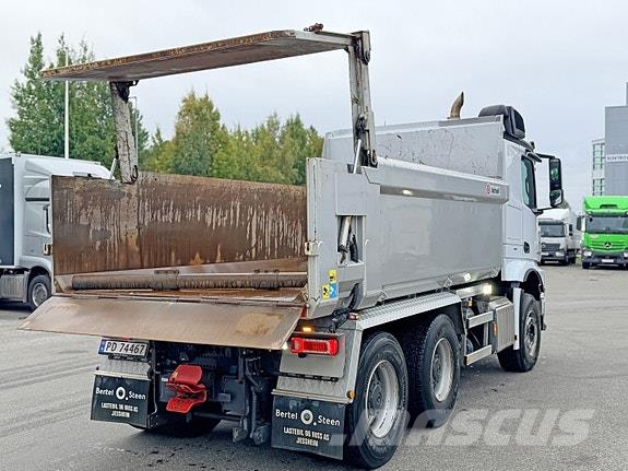 Mercedes-Benz Arocs 6X4 Istrailtipp med høytløftende luke, aksel Tipper trucks