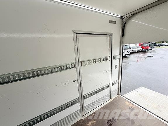 Mercedes-Benz Atego 818L, 3 Seter, webasto, 1000m, AC, 2025kg n Sanduk kamioni