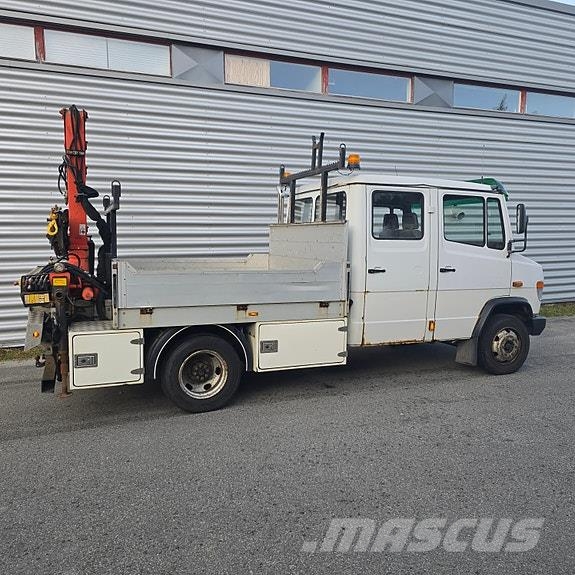 Mercedes-Benz Vario 815D med Palfinger kran Camiones grúa