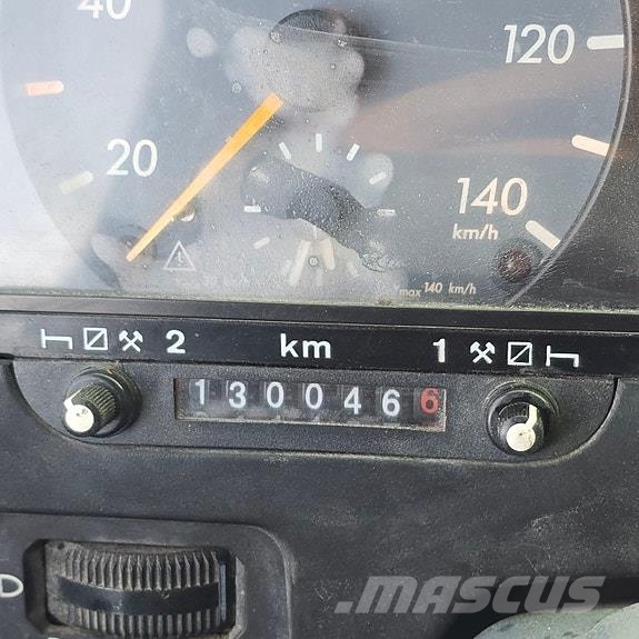 Mercedes-Benz Vario 815D med Palfinger kran Camiones grúa