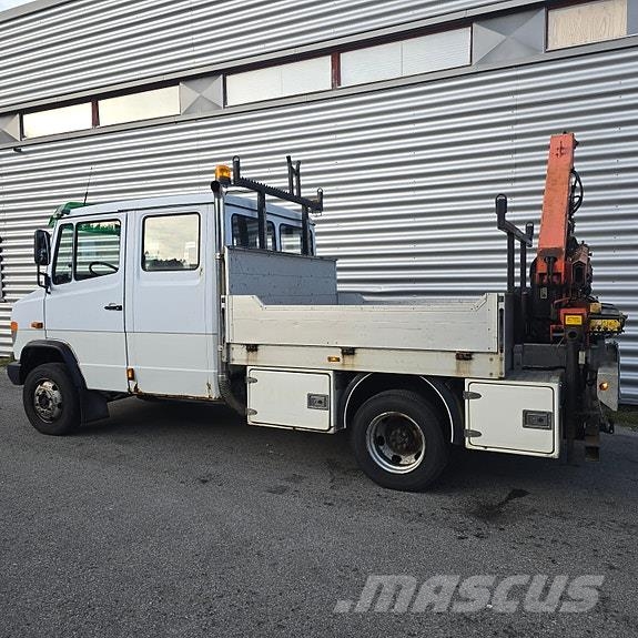 Mercedes-Benz Vario 815D med Palfinger kran Camiones grúa