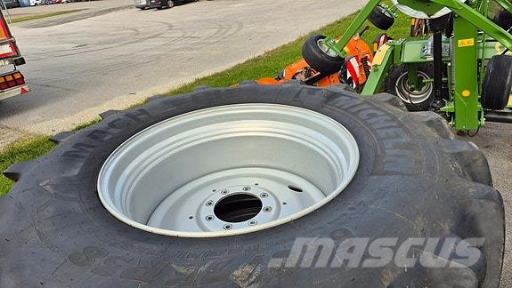Michelin Mach Bib 650/75R38 og 600/65R28 Ďalšie poľnohospodárske stroje