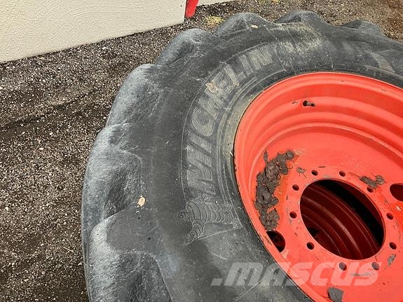 Michelin MachXbib 600/70R30 og 650/85R38 Pneus Agrícolas