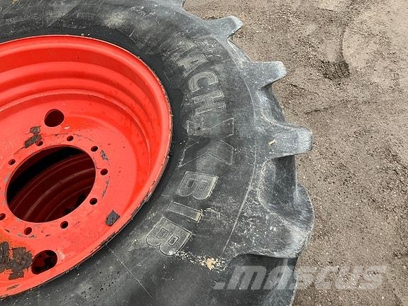 Michelin MachXbib 600/70R30 og 650/85R38 Pneus Agrícolas