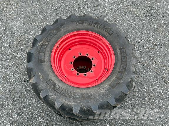 Michelin MULTIBIB 540 og 650 hjulsett ماكينات الطرق والجليد الأخرى